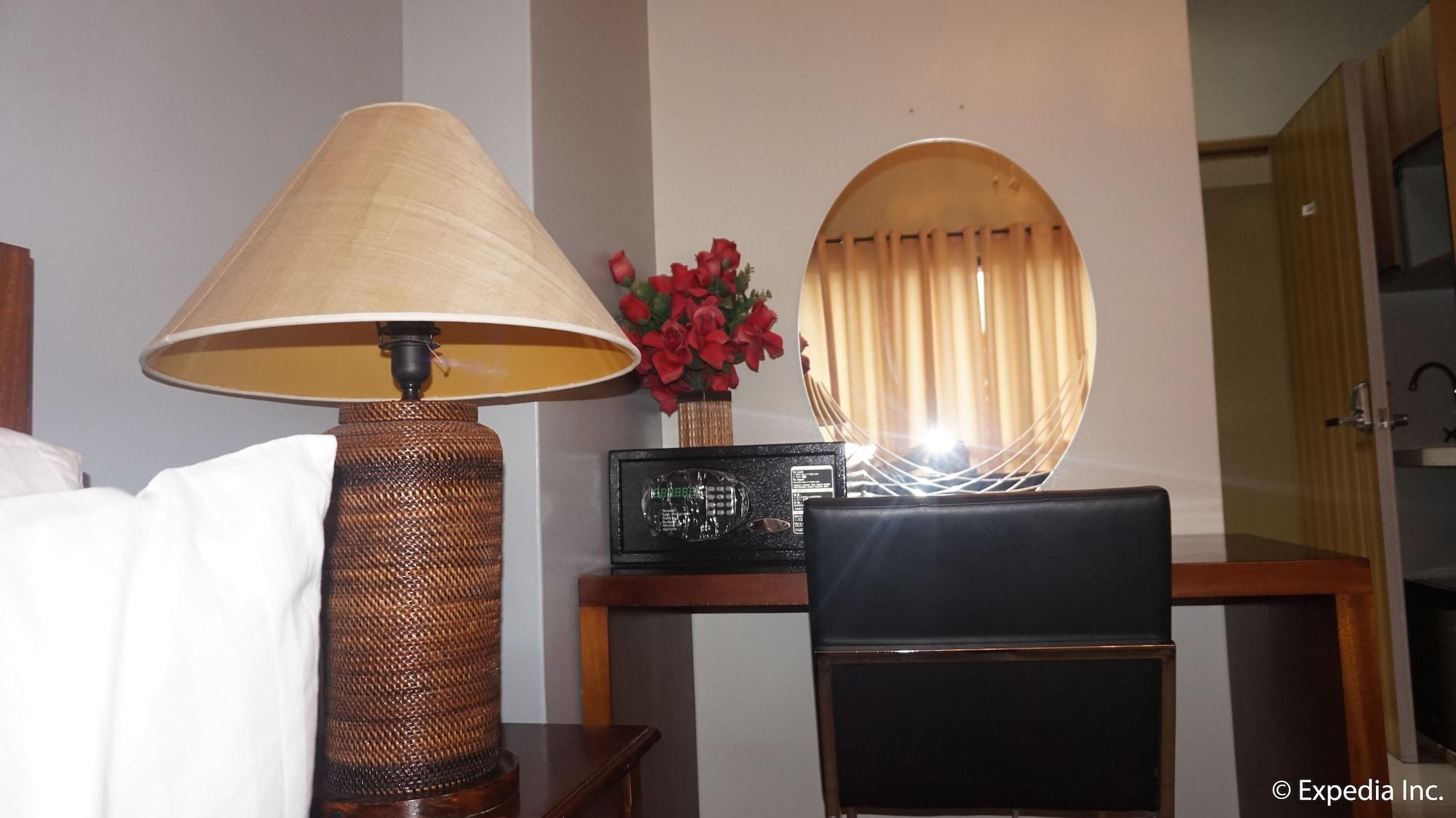 Pacific Park Hotel Quezon City Eksteriør billede