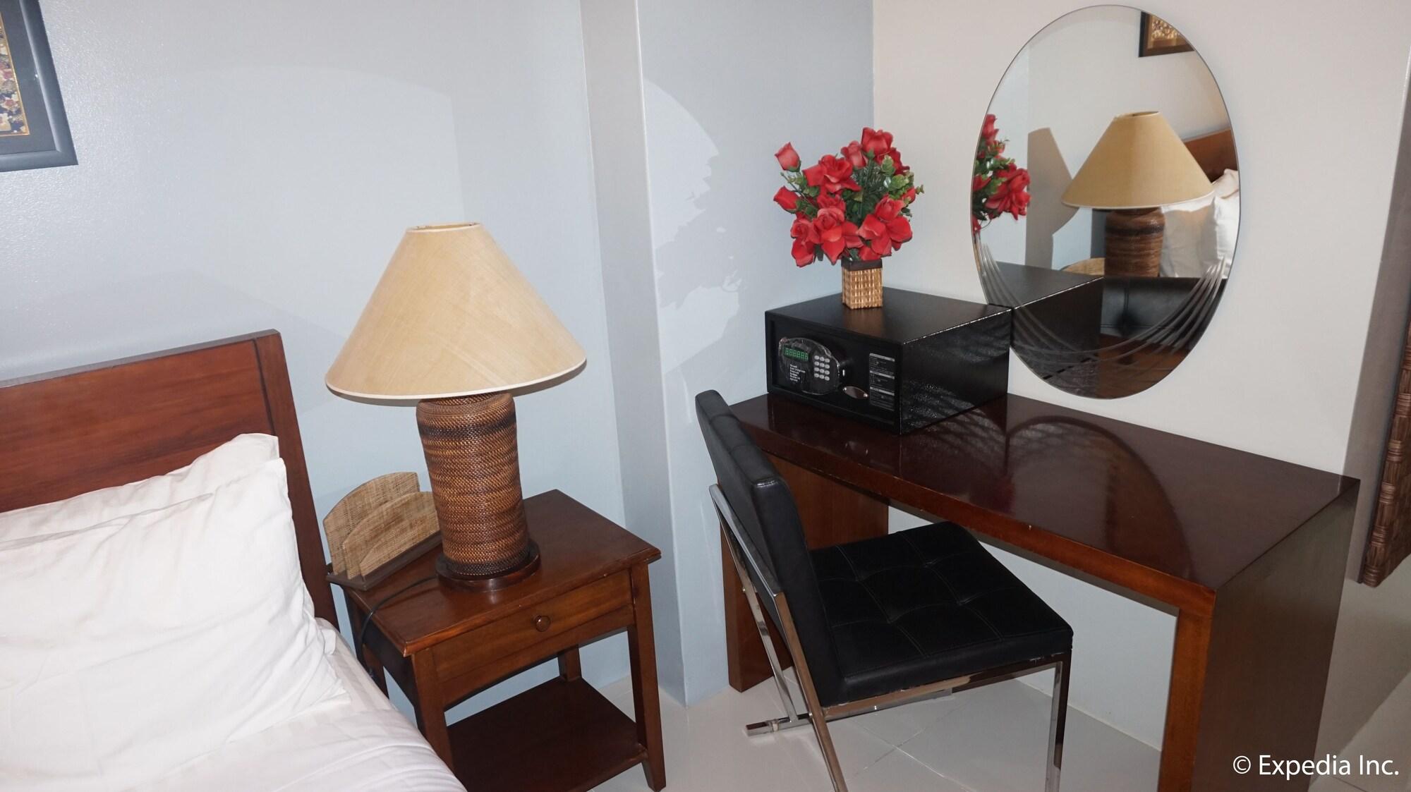 Pacific Park Hotel Quezon City Eksteriør billede