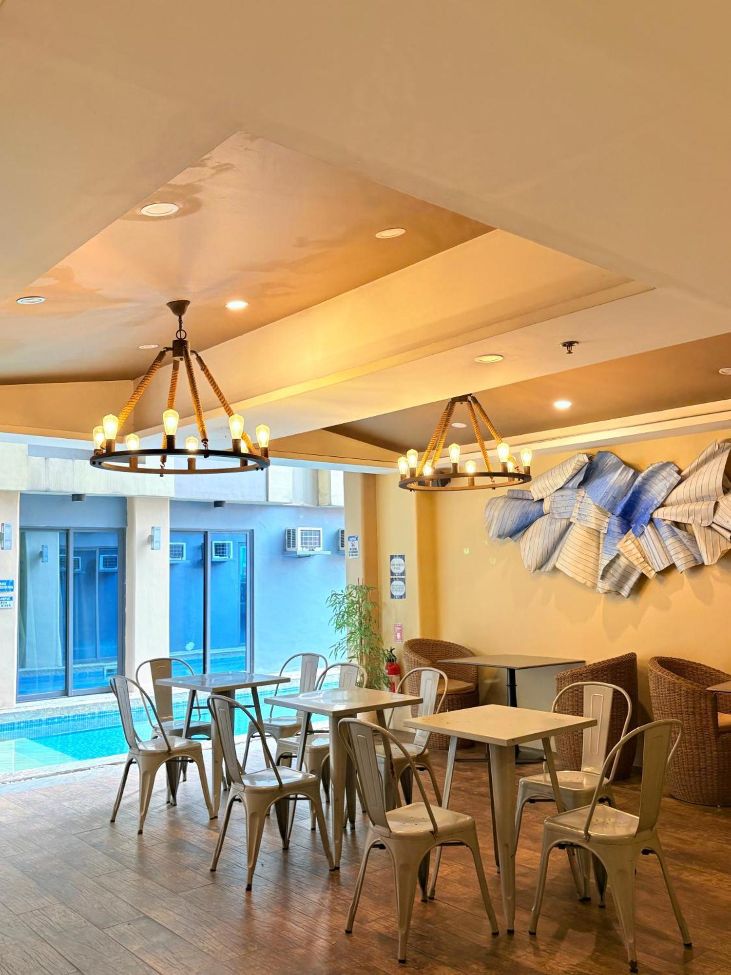 Pacific Park Hotel Quezon City Eksteriør billede