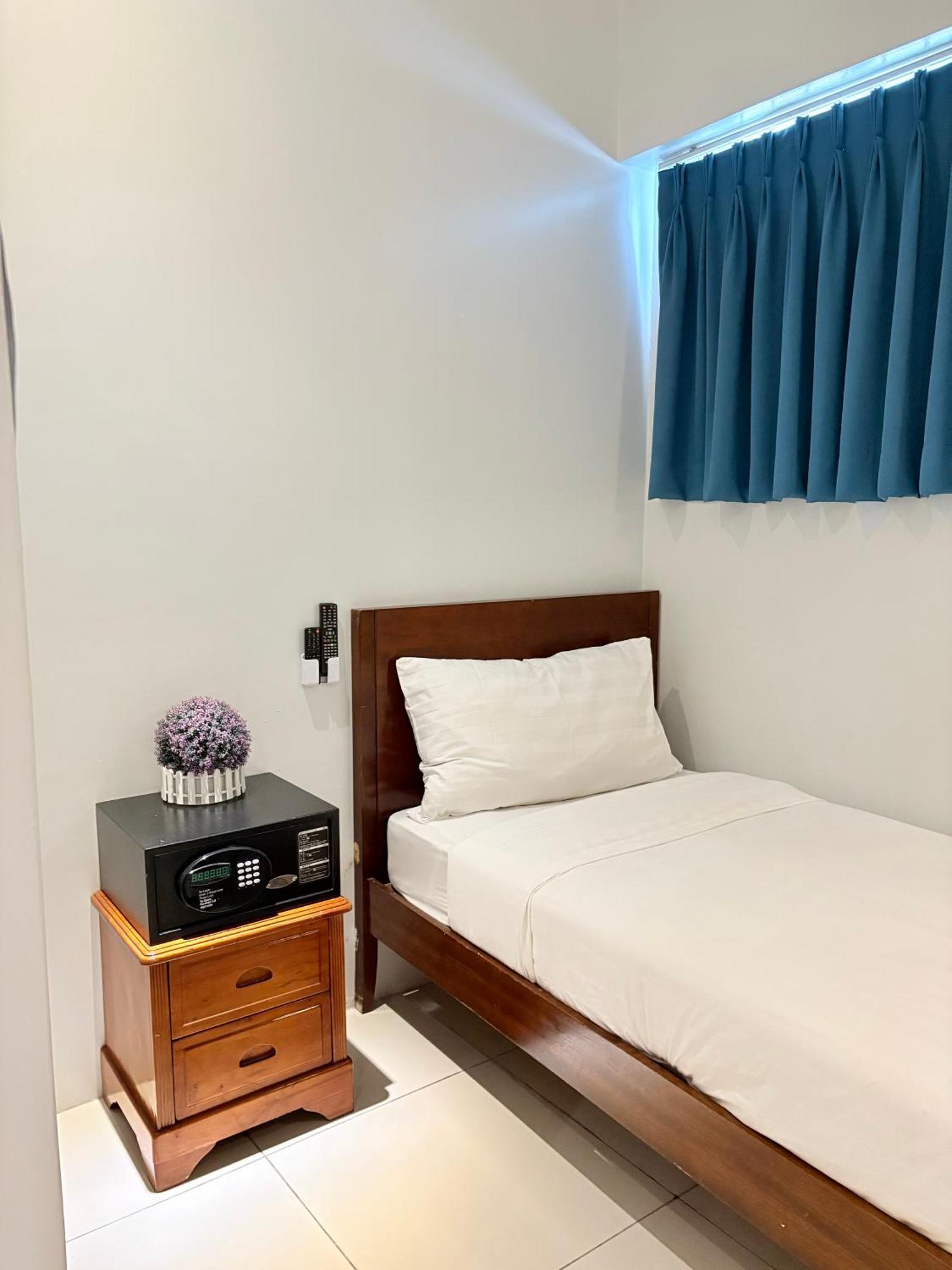 Pacific Park Hotel Quezon City Eksteriør billede