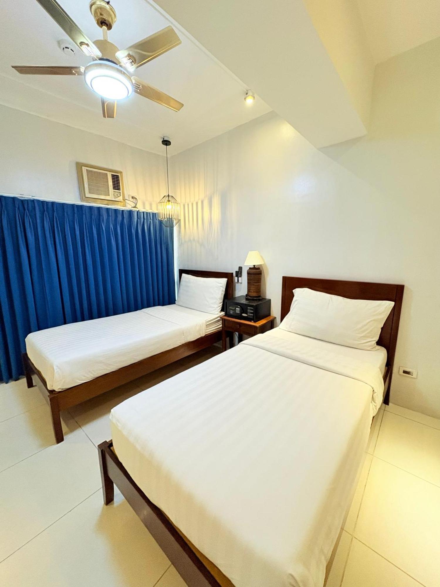 Pacific Park Hotel Quezon City Eksteriør billede