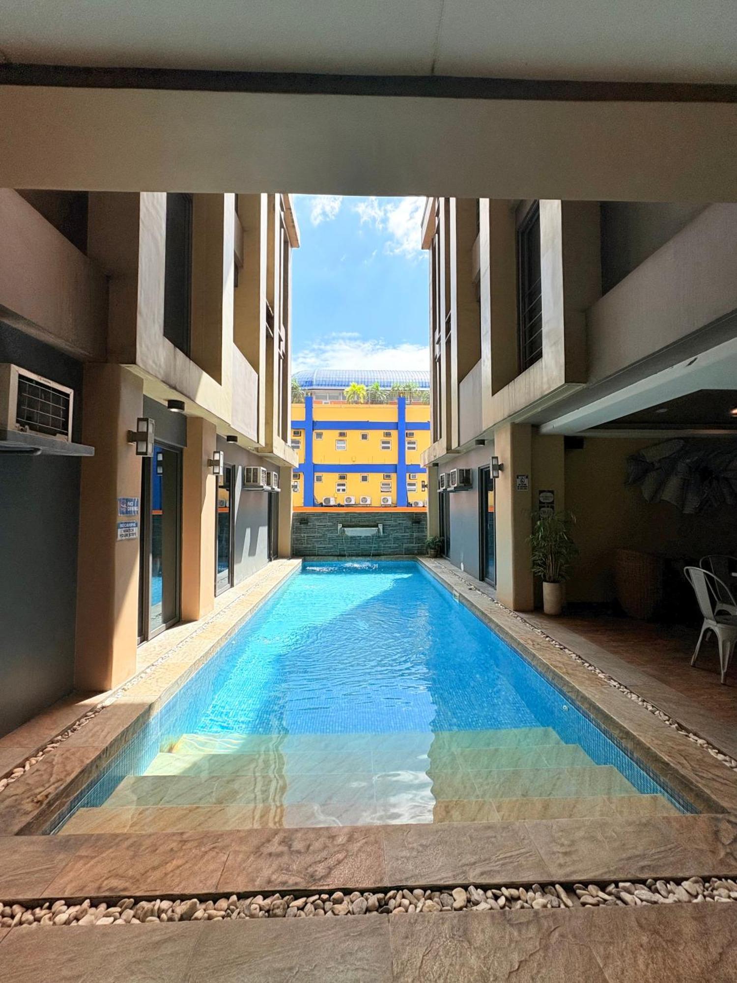 Pacific Park Hotel Quezon City Eksteriør billede