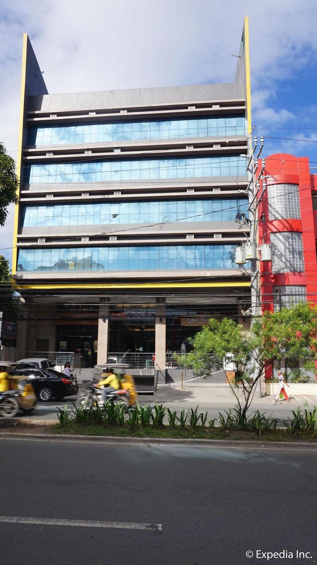 Pacific Park Hotel Quezon City Eksteriør billede